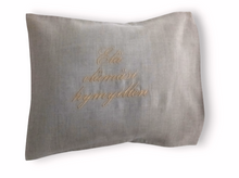 Load image into Gallery viewer, Elä elämäsi hymyillen -tyynyliina