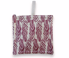 Load image into Gallery viewer, SULKA Potholder Cranberry Red