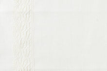 Load image into Gallery viewer, LUMI 100% Linen Pillowcase