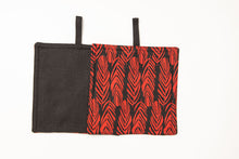 Load image into Gallery viewer, SULKA Potholder Black/Red