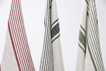 Lataa kuva Galleria-katseluun, KARPALO pesetetty pellavakäsipyyhe