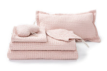 Lataa kuva Galleria-katseluun, RUUSU käsipyyhe, pesetettyä pellavavohvelia