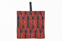 Load image into Gallery viewer, SULKA Potholder Black/Red