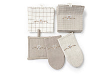 Load image into Gallery viewer, HIEKKA 100% Linen Potholder