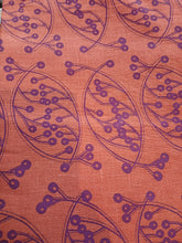 Lataa kuva Galleria-katseluun, MARJA tyynynpäällinen 100% pellava pihlaja-lila
