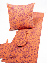 Lataa kuva Galleria-katseluun, MARJA 100% pellava kaitaliina pihlaja-lila
