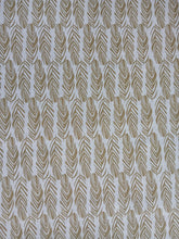 Lataa kuva Galleria-katseluun, IVANA HELSINKI PRINT SULKA 100% pellavapussilakana pellava-valkea
