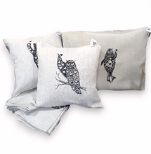 Lataa kuva Galleria-katseluun, Nalle 100% pellava koristetyynynpäällinen
