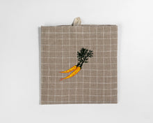 Load image into Gallery viewer, PUNAJUURI 100% Linen Tea Towel
