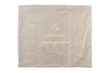 Load image into Gallery viewer, 100% Linen Pillowcase &#39;ELÄ ELÄMÄSI HYMYILLEN&#39;
