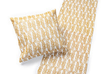 Load image into Gallery viewer, SULKA Linen Table Runner White/Gold
